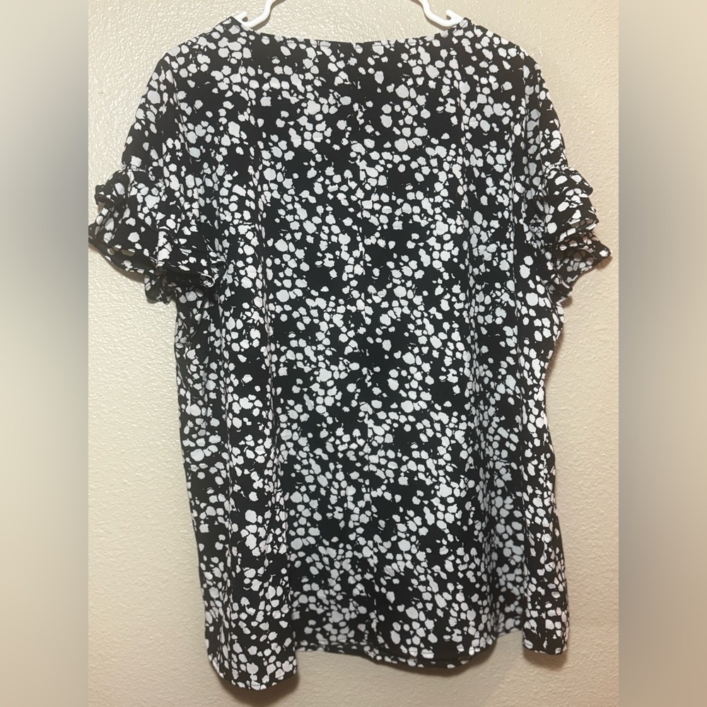 Lane Bryant Ruffle Sleeve Blouse - Picture 4 of 4